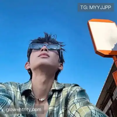 杜严谦